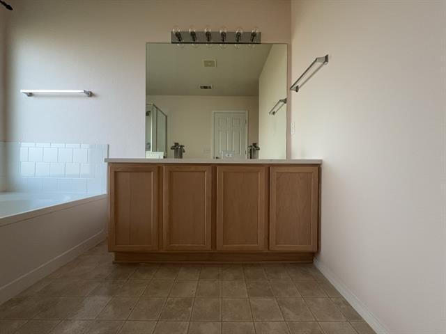 Building Photo - 3003 Elderberry Dr