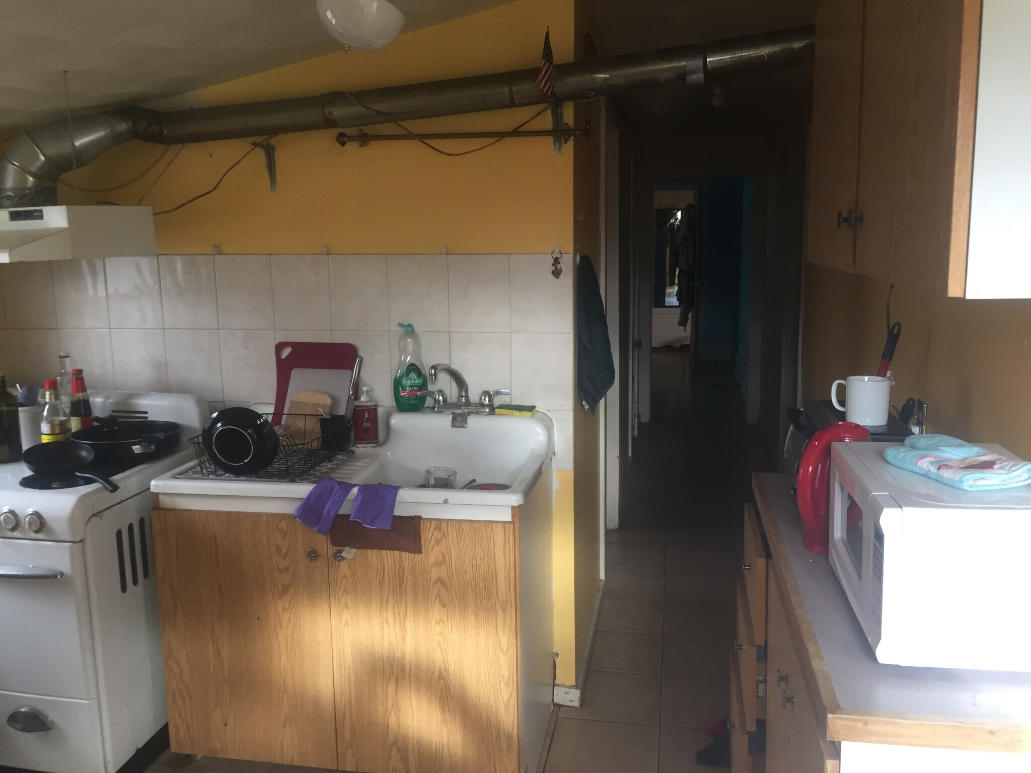 Building Photo - 904 Ackerman Ave