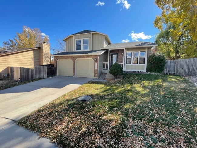 Primary Photo - Gorgeous remodeled 4 Bedroom Home in D20!