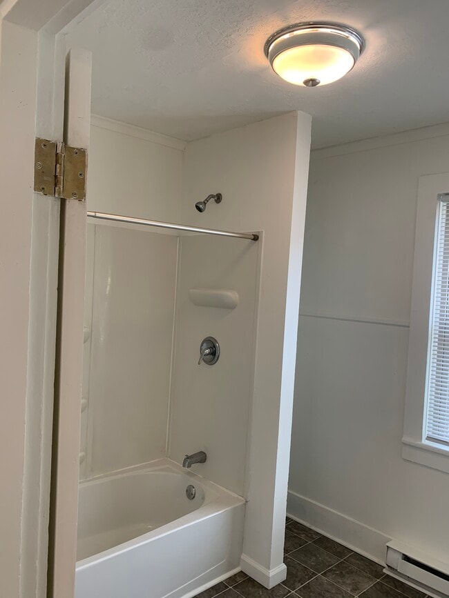 Building Photo - 1031 Hancock St