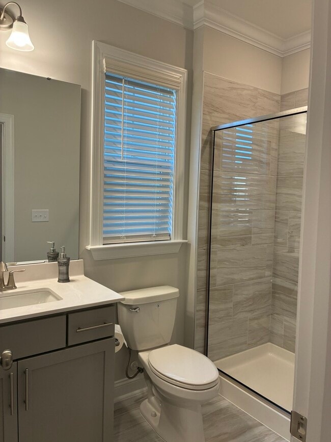 Building Photo - 2941 Ocean Sunrise Dr