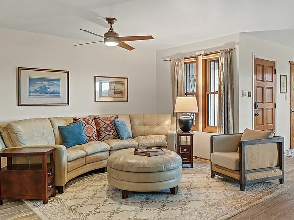 Building Photo - 207 Camino De Los Marquez