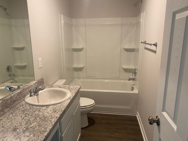 Building Photo - Townhome in Lincoln