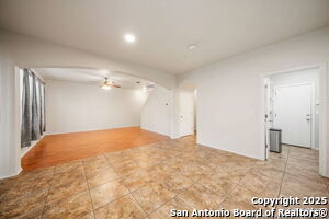 Building Photo - 10713 Gemsbuck Lodge