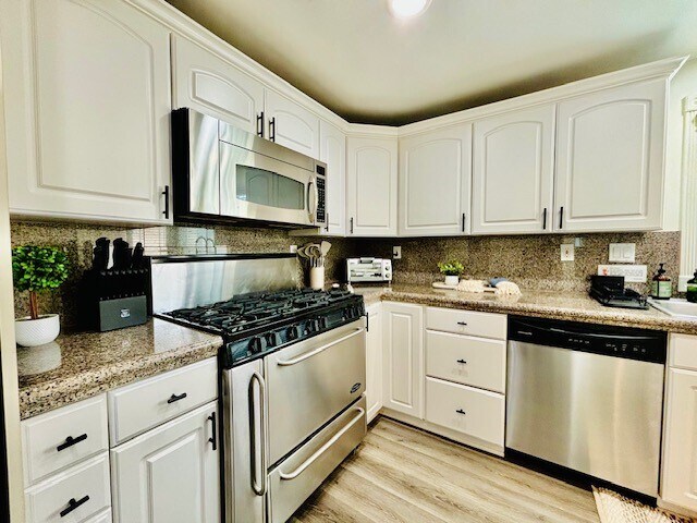 Building Photo - 4821 River Ave