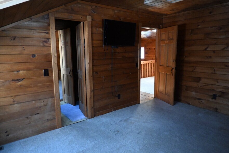 Building Photo - 267 Brigham Rd