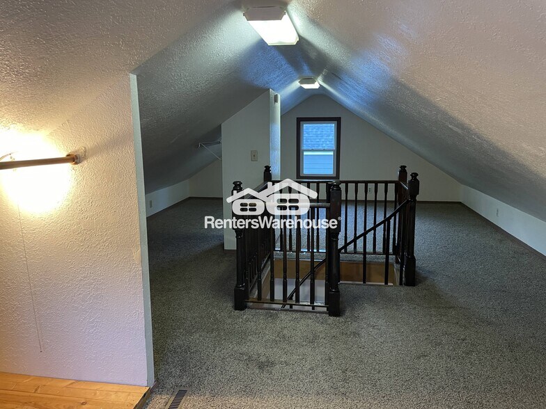 Building Photo - 2712 3rd St