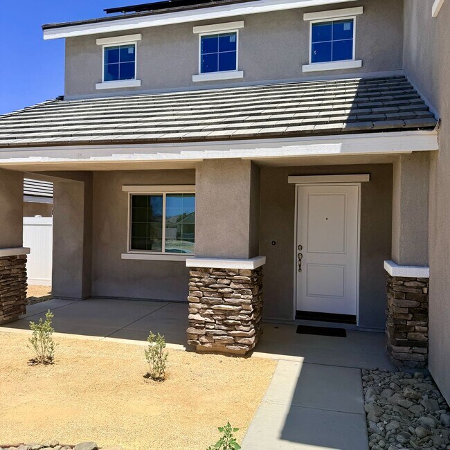 Building Photo - 11712 Sebastian Rd
