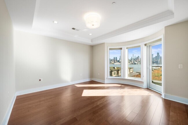 Building Photo - 100 Eton Row