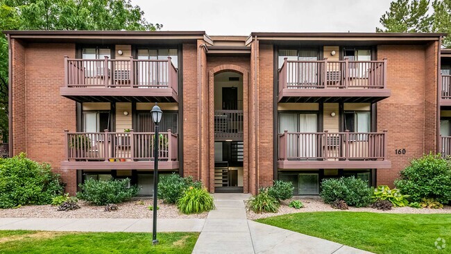 Building Photo - Garden Apartments