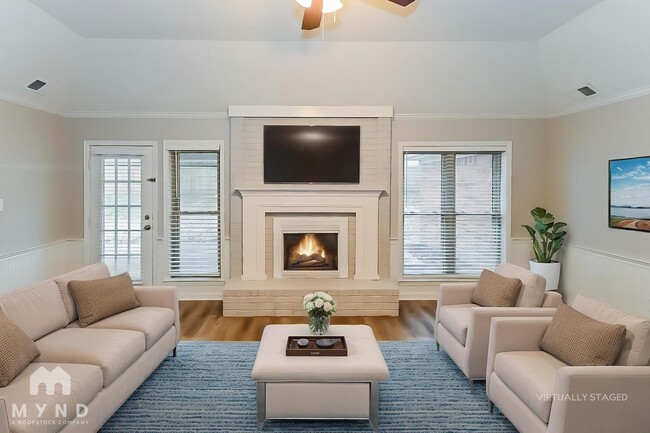 Building Photo - 1935 Pecan Ridge N