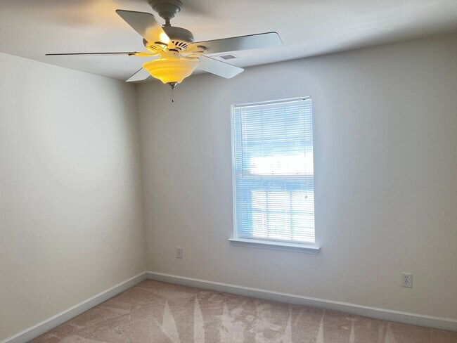 Building Photo - Beautiful Four Bedroom, 2.5 Bath Home, plus Bonus room! Now Available in Little River! Community ...