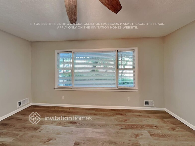 Building Photo - 2819 Collier Dr NW