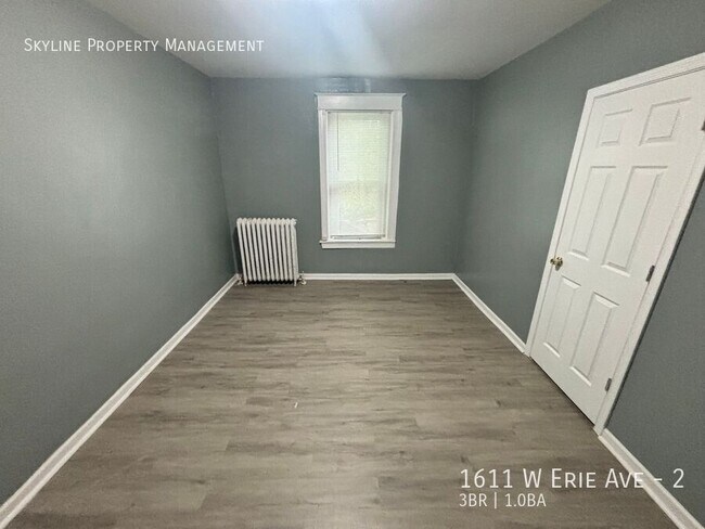 Building Photo - 1611 W Erie Ave