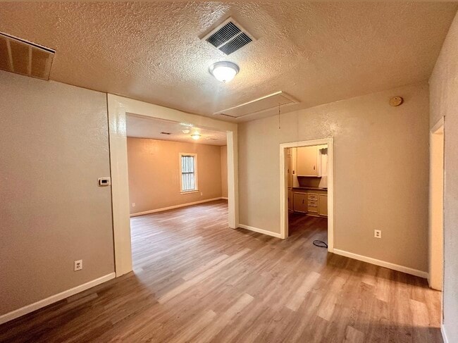 Building Photo - 330 Gordy Rd