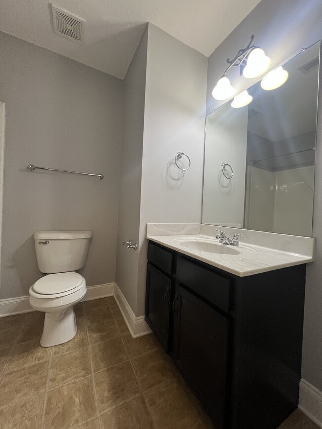 Building Photo - 599 Kicker Ct