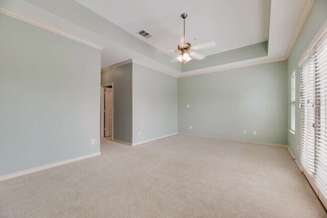 Building Photo - Dog friendly 3-2.5-2 Townhome in the heart of Plano!