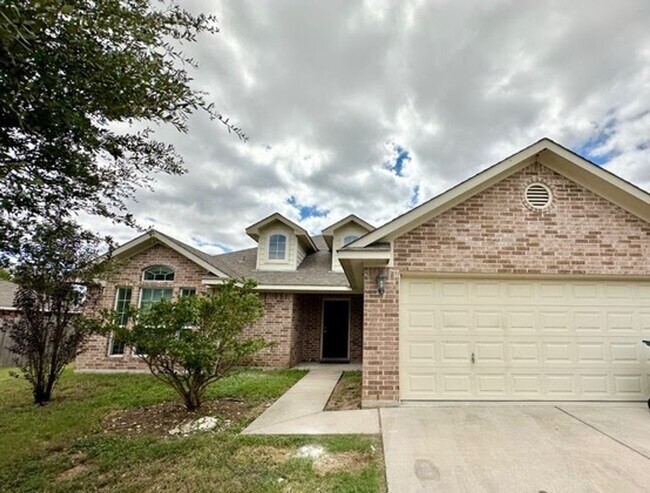 Primary Photo - Charming home in Midway ISD.