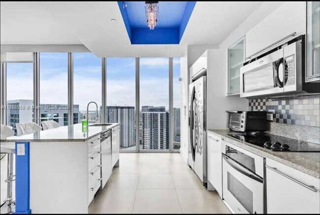 Building Photo - 888 Biscayne Blvd