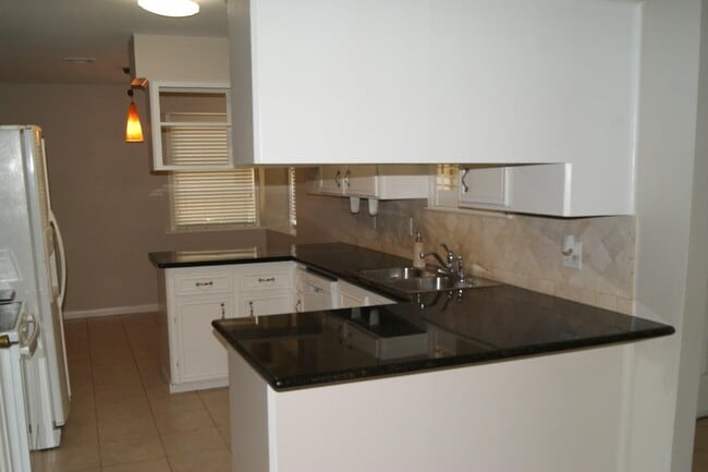 Building Photo - 5522 Dryad Dr