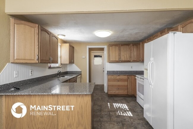 Building Photo - 2705 Pinto Trail