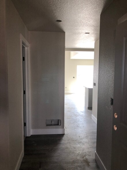 Building Photo - 8308 Wellington Blvd
