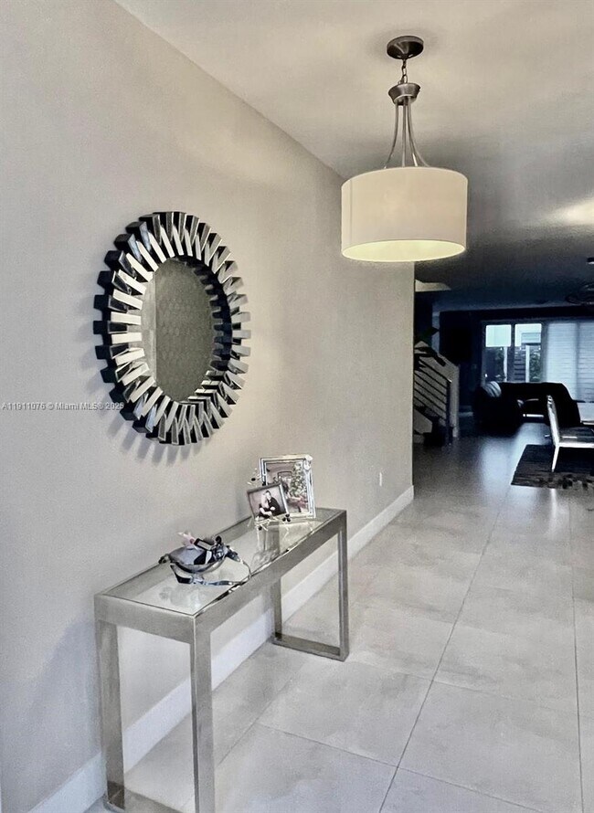 Building Photo - 6846 NW 103rd Ave