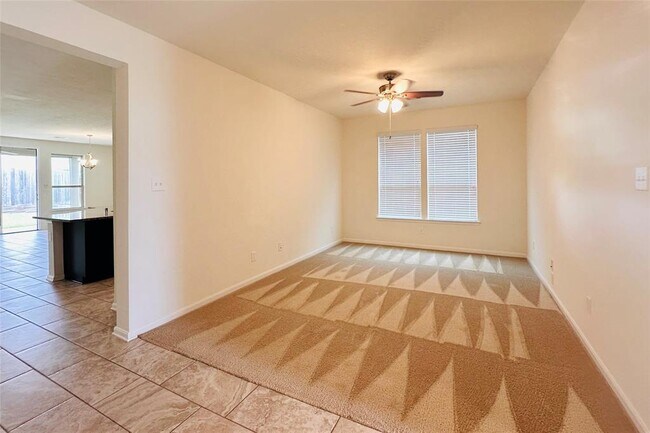 Building Photo - 25302 Farmdale Ln