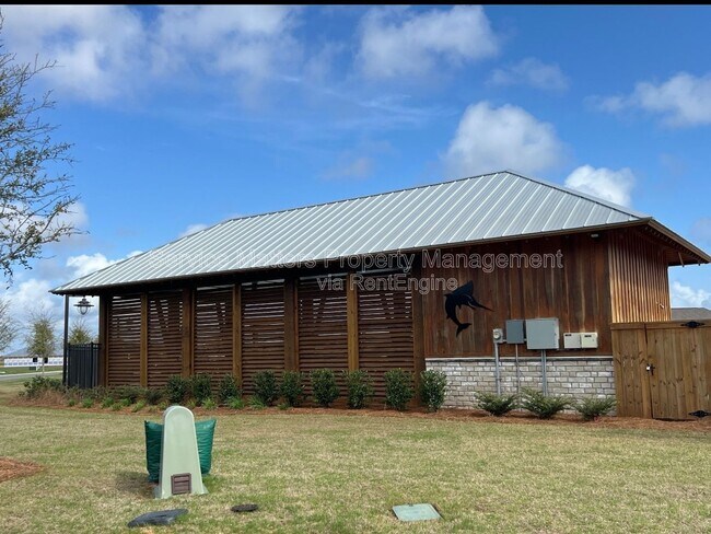 Building Photo - 5881 Cactus Dr