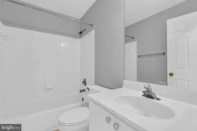 Building Photo - 13072 Autumn Willow Dr