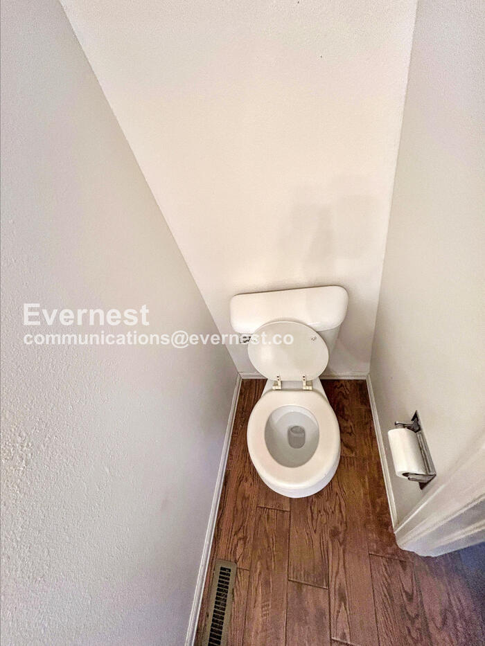 Building Photo - 3939 Smoke Tree Dr