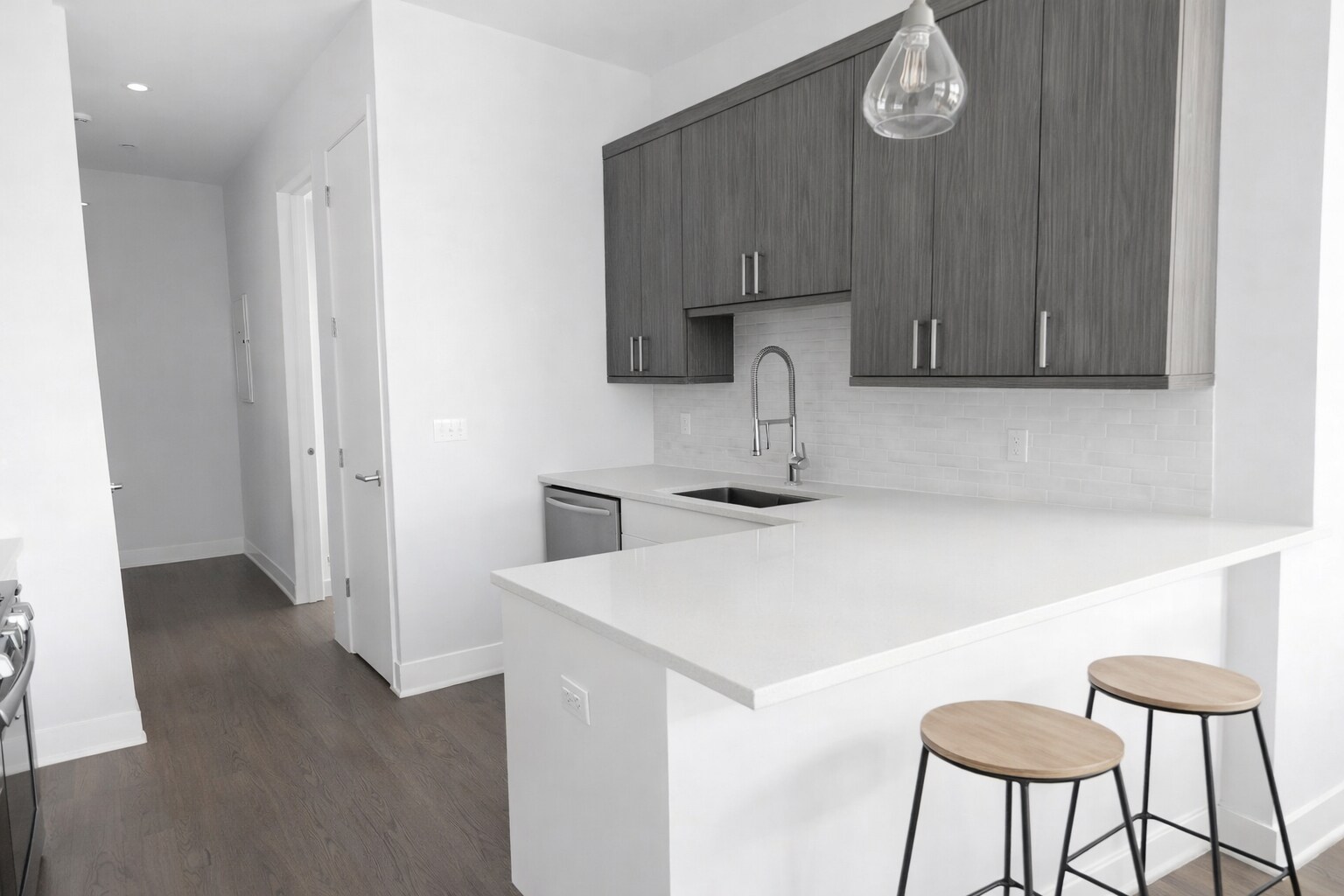 Building Photo - 2217 W Madison St