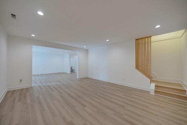 Building Photo - 11760 Stratham Dr