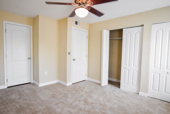 Building Photo - Beautiful 3 Bed 2 Bath WITH BONUS ROOM for...