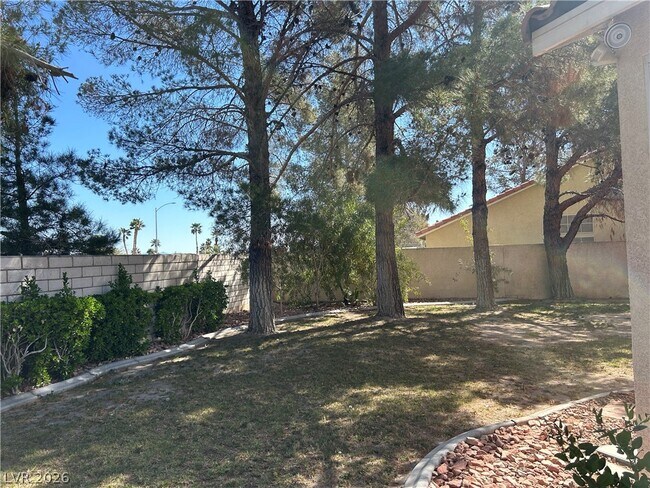 Building Photo - 604 Palmwood Ln