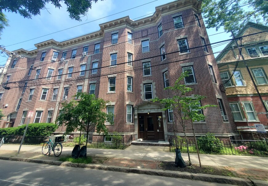 Building Photo - 283 Brookline St