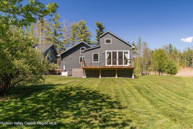 Building Photo - 4599 NY-212