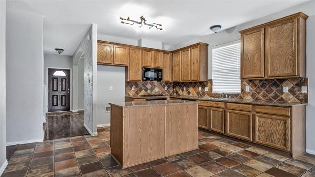 Building Photo - 11546 La Grange Dr