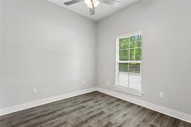 Building Photo - 60407 Vermillion Dr