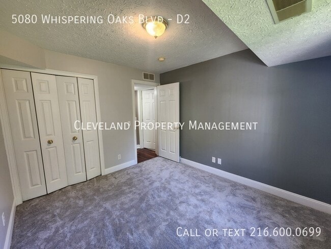 Building Photo - 5080 Whispering Oaks Blvd