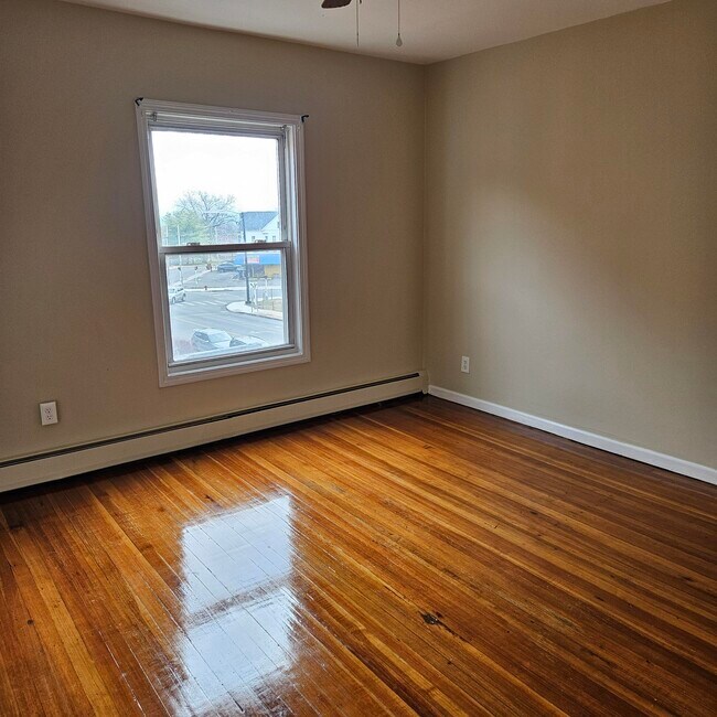 Bedroom 2 - 22 New Britain Ave