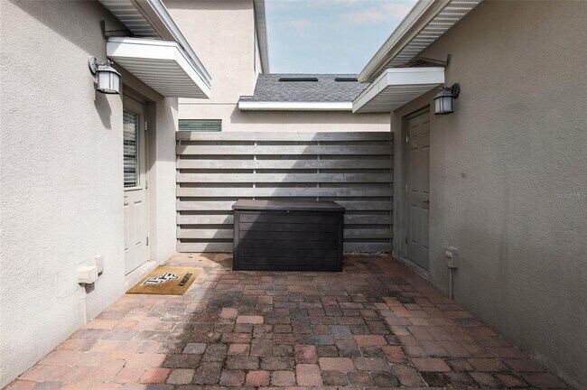 Building Photo - 12003 Theme Alley