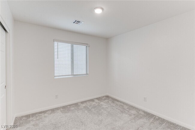 Building Photo - 10106 W Meranto Ave