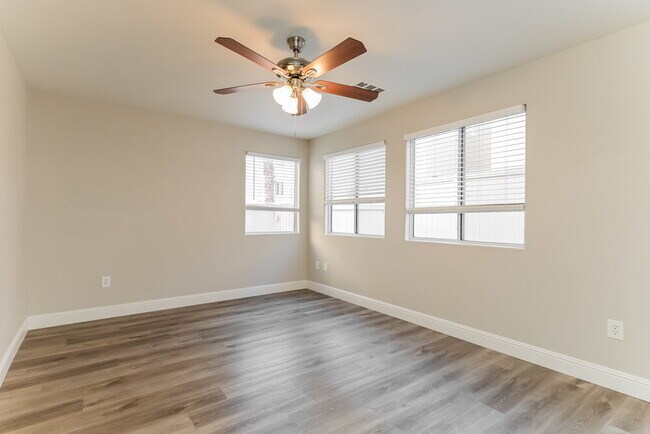 Building Photo - 5677 Bonds Flat St