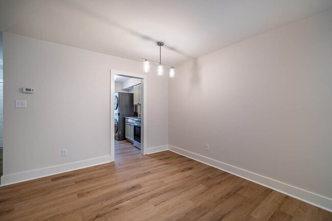 Building Photo - 105 Stowe Pl
