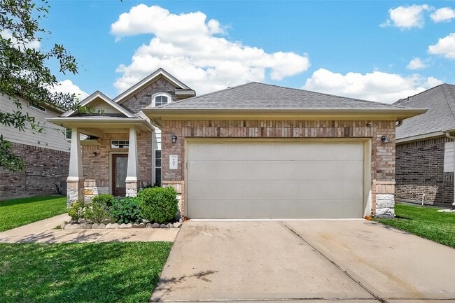 Building Photo - 1251 S Maple Dr
