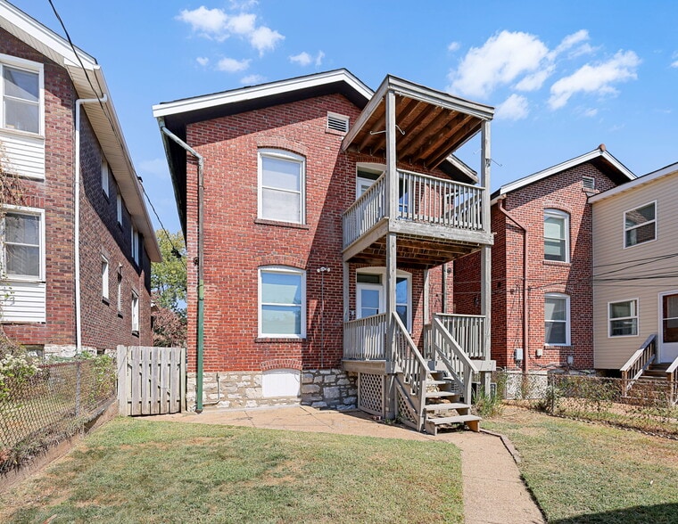 Building Photo - 4952 Tholozan Ave