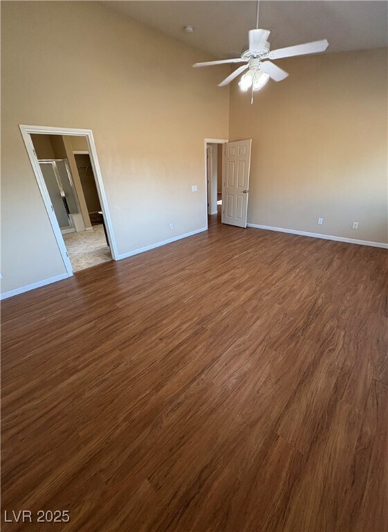 Building Photo - 5586 Golden Leaf Ave