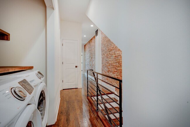 Building Photo - Newly Renovated 6 Bedrooms / 4 Bathrooms at Norris St