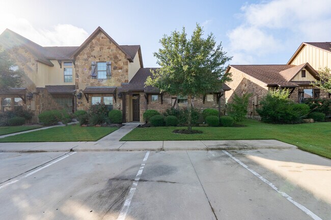 Primary Photo - 312 Newcomb Ln